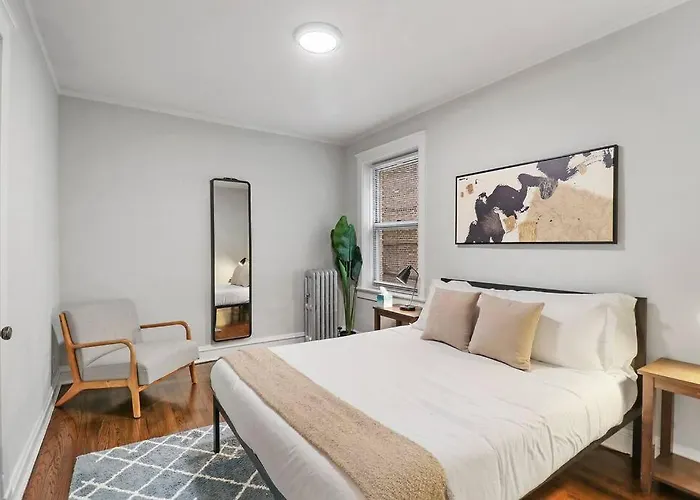 Elegant & Stylishly 1br Fully Furnished - Lincoln 205 Apartment