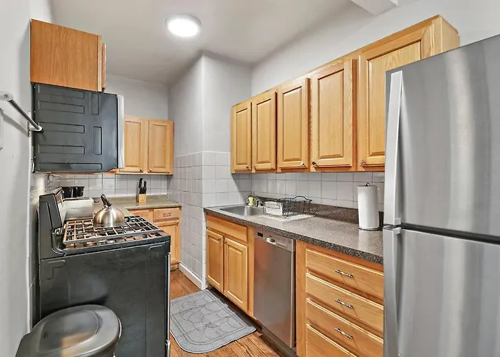 Elegant & Stylishly 1br Fully Furnished - Lincoln 205 *
