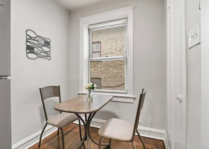 Elegant & Stylishly 1br Fully Furnished - Lincoln 205 * Chicago