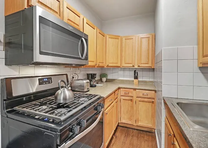 Elegant & Stylishly 1br Fully Furnished - Lincoln 205 *